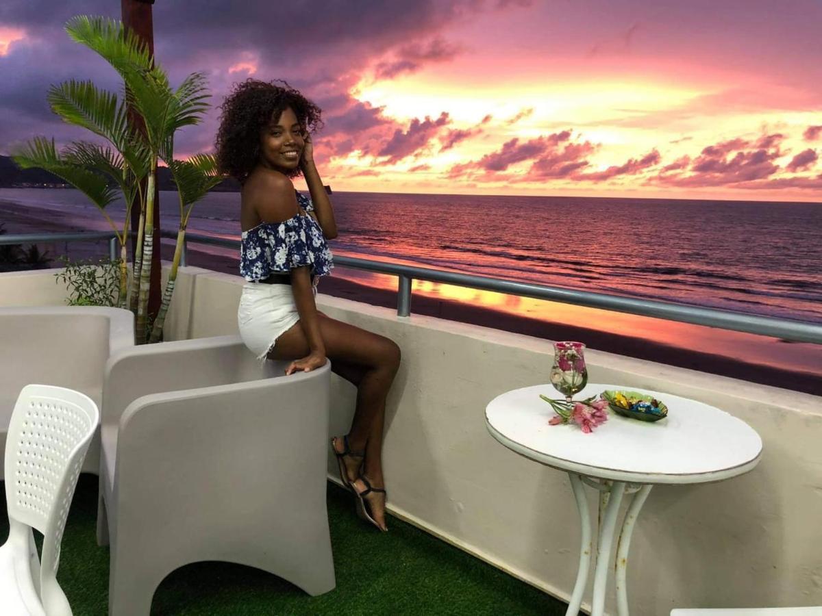 Hotel Andy Atacames Bagian luar foto